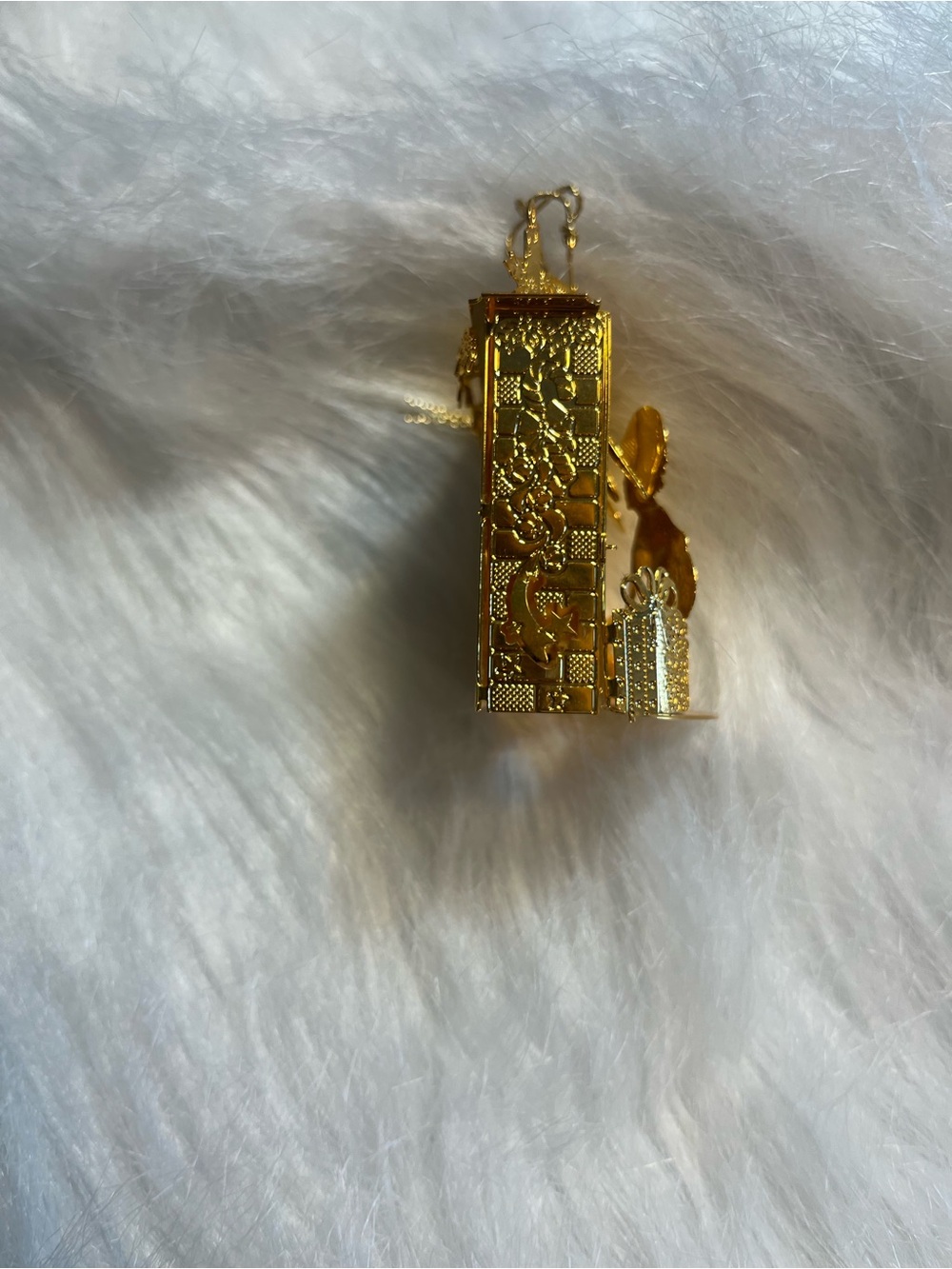 Danbury Mint 2001 23KT Gold Plated Ornament “Waiting For Santa”. - Picture 5 of 7
